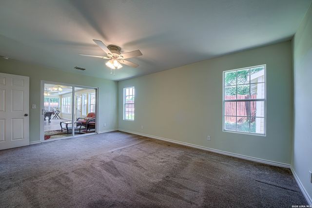 607 Rexford Dr, San Antonio, TX 78216