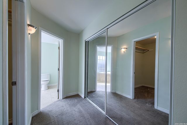 607 Rexford Dr, San Antonio, TX 78216