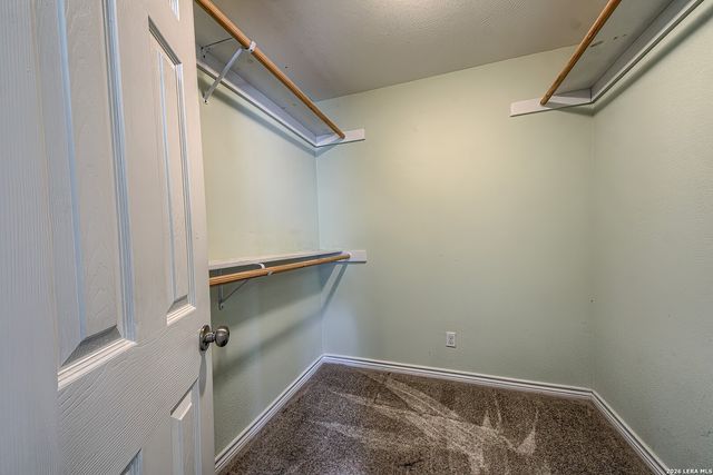 607 Rexford Dr, San Antonio, TX 78216