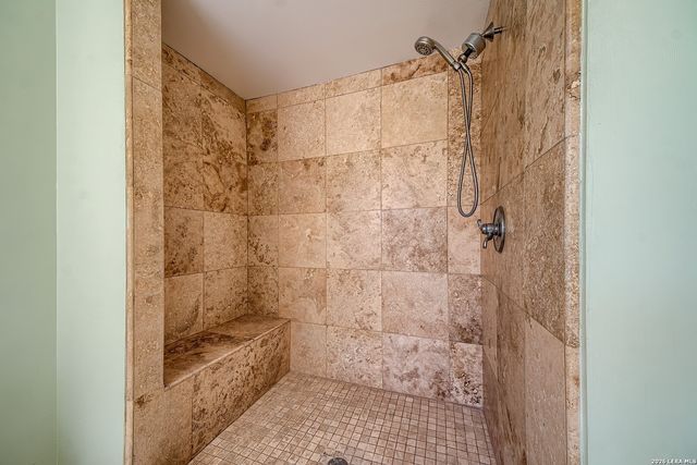 607 Rexford Dr, San Antonio, TX 78216