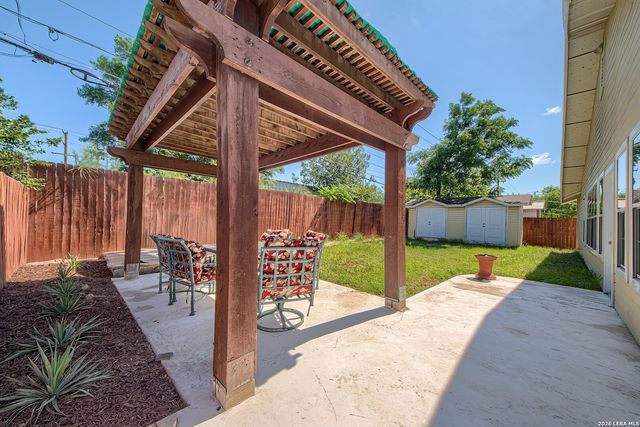 607 Rexford Dr, San Antonio, TX 78216