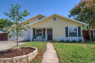 607 Rexford Dr, San Antonio, TX 78216
