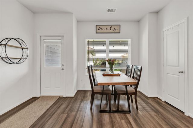 103 Bent Creek DR, Hutto, TX 78634