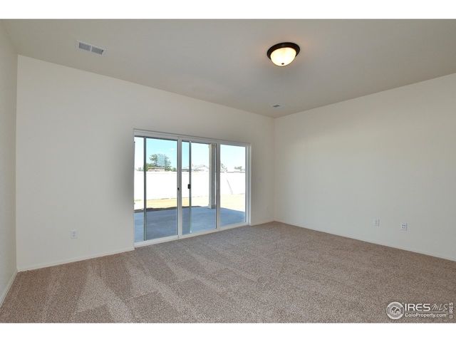 4860 Pinegrove St, Johnstown, CO 80534