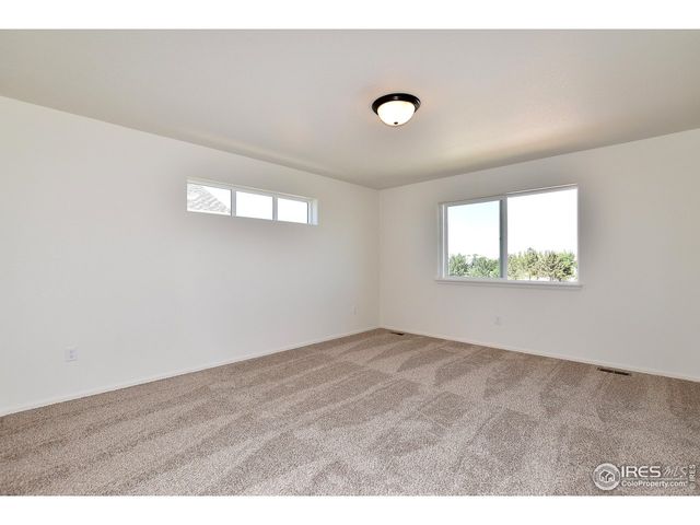 4860 Pinegrove St, Johnstown, CO 80534