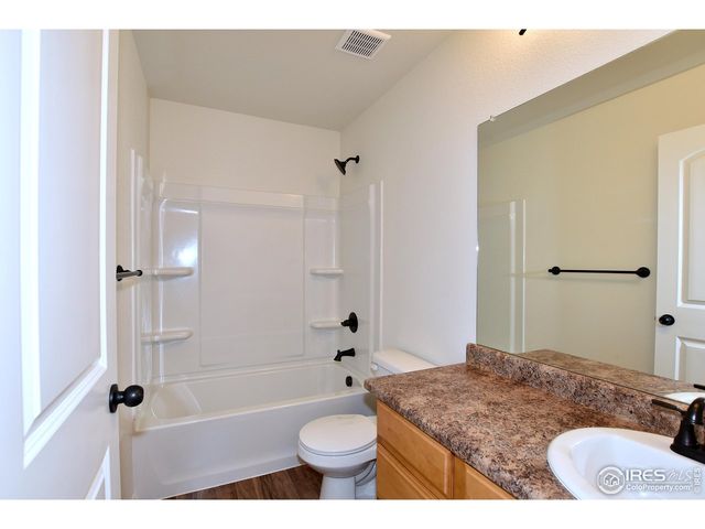 4860 Pinegrove St, Johnstown, CO 80534