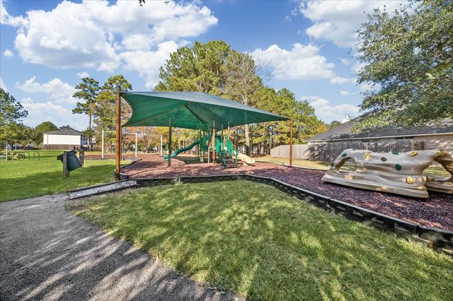 519 Trail Springs Court, Kingwood, TX 77339