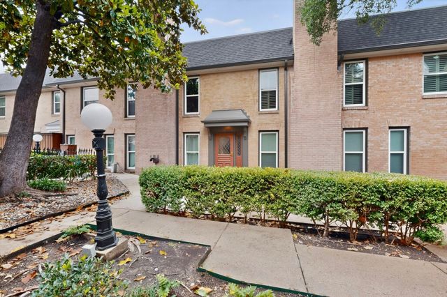 7820 Meadow Park Drive 215, Dallas, TX 75230