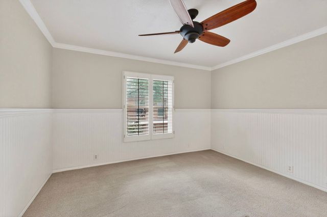 7820 Meadow Park Drive 215, Dallas, TX 75230