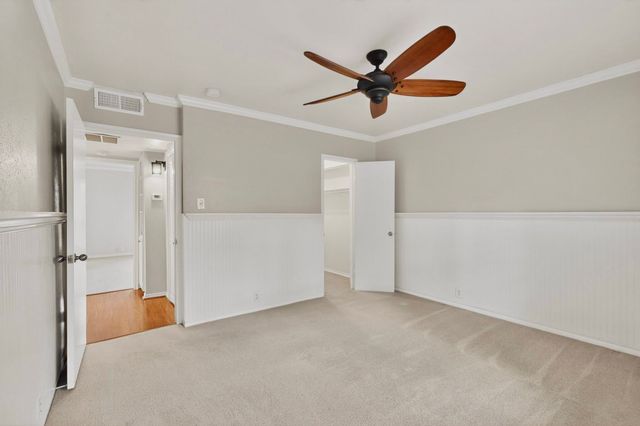 7820 Meadow Park Drive 215, Dallas, TX 75230