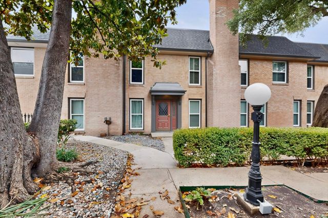7820 Meadow Park Drive 215, Dallas, TX 75230