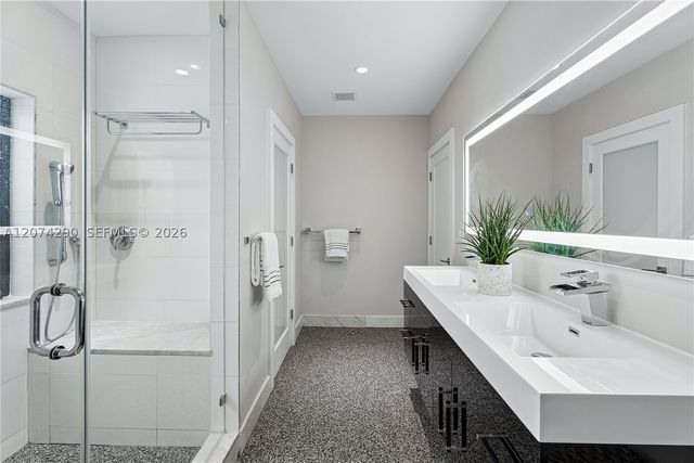 231 Fluvia Ave -, Coral Gables, FL 33134