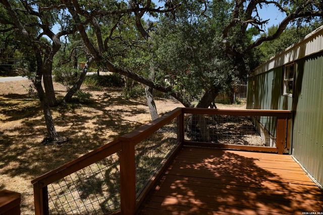 393 DEER VALLEY ST, San Antonio, TX 78133