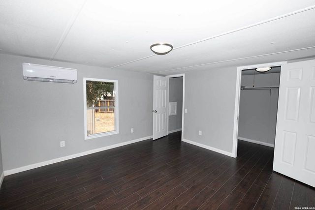 393 DEER VALLEY ST, San Antonio, TX 78133