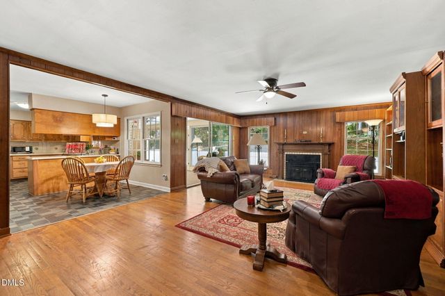 932 Lystra Lane, Chapel Hill, NC 27517