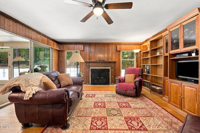 932 Lystra Lane, Chapel Hill, NC 27517
