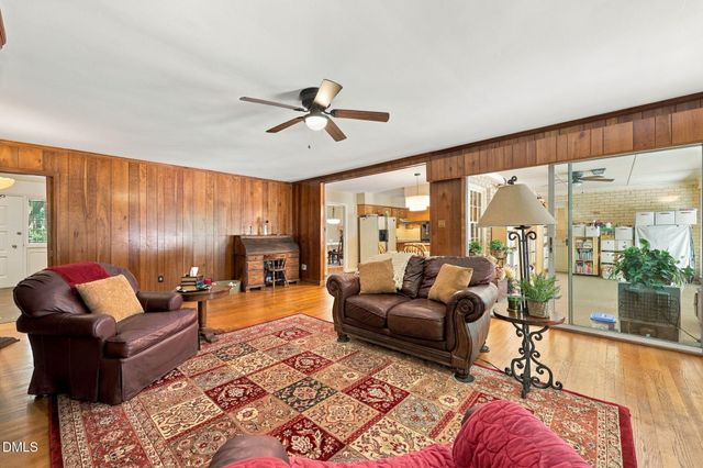 932 Lystra Lane, Chapel Hill, NC 27517