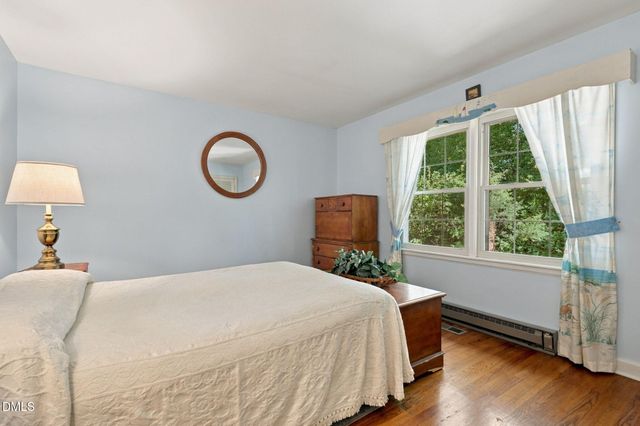 932 Lystra Lane, Chapel Hill, NC 27517