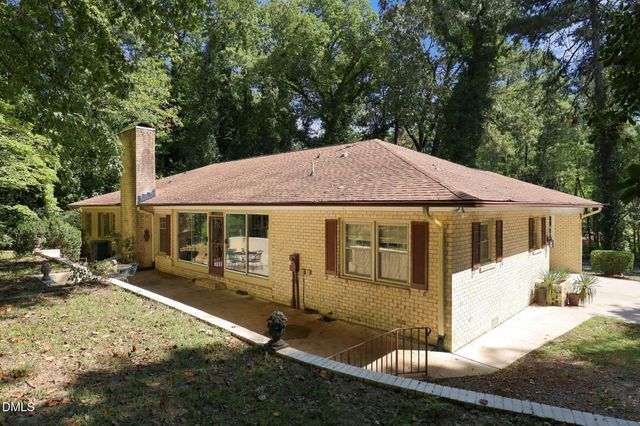932 Lystra Lane, Chapel Hill, NC 27517