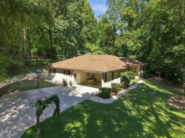 932 Lystra Lane, Chapel Hill, NC 27517