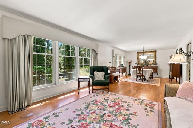 932 Lystra Lane, Chapel Hill, NC 27517