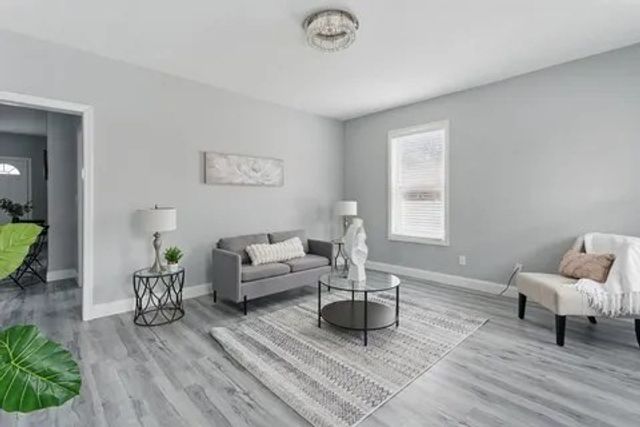 35 N Summer St, Holyoke, MA 01040