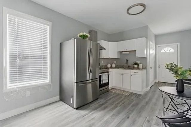 35 N Summer St, Holyoke, MA 01040