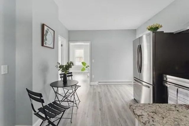 35 N Summer St, Holyoke, MA 01040