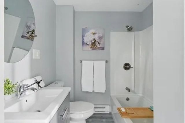 35 N Summer St, Holyoke, MA 01040