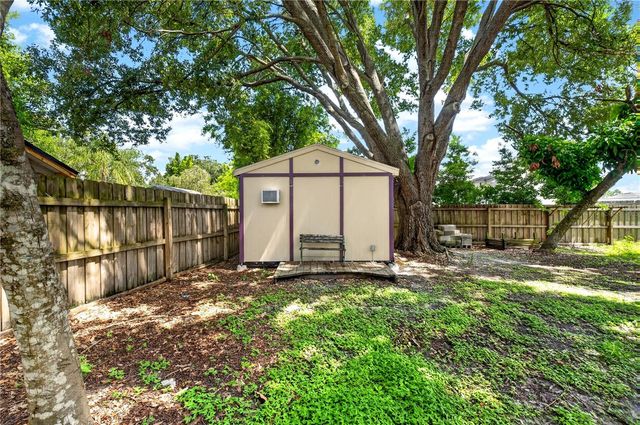 502 PALM DRIVE, Winter Garden, FL 34787