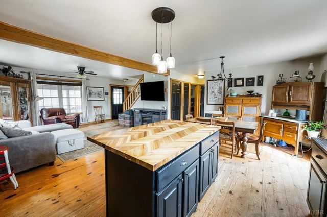 2309 Mount Pleasant Rd, Pamplin, VA 23958