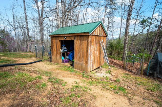 2309 Mount Pleasant Rd, Pamplin, VA 23958