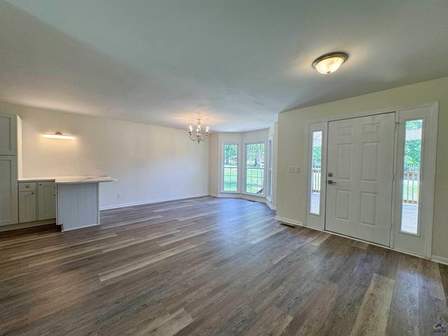 274 Kelli Dr, Byron, GA 31008