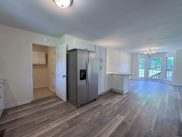 274 Kelli Dr, Byron, GA 31008