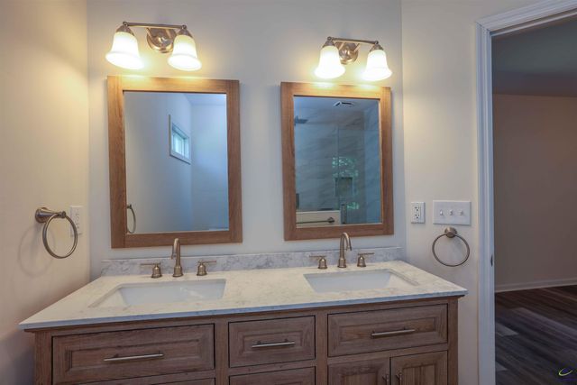 274 Kelli Dr, Byron, GA 31008