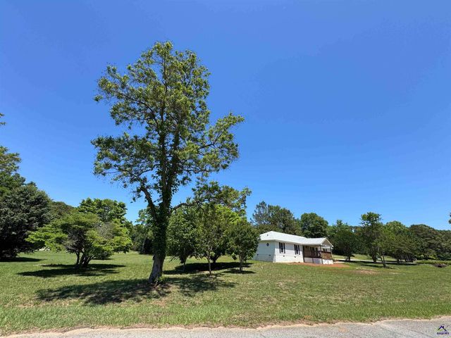 274 Kelli Dr, Byron, GA 31008