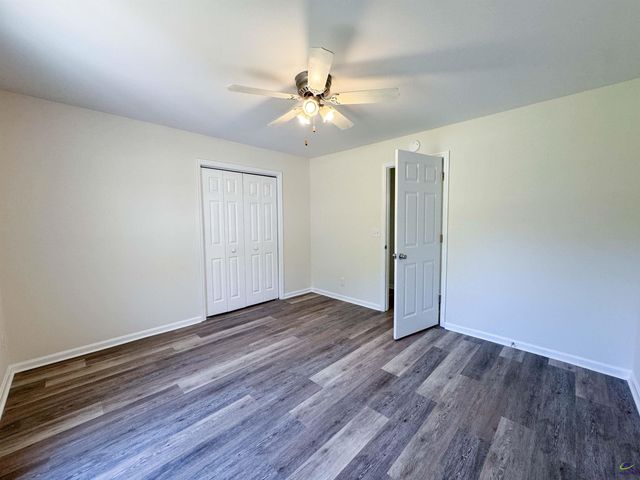 274 Kelli Dr, Byron, GA 31008