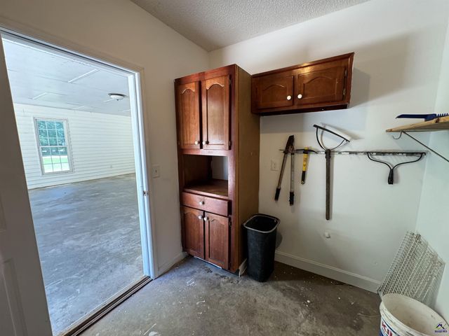 274 Kelli Dr, Byron, GA 31008