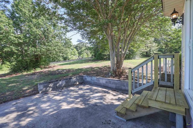 274 Kelli Dr, Byron, GA 31008