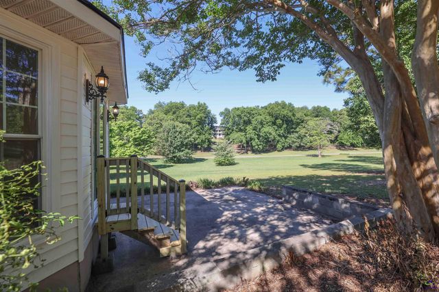 274 Kelli Dr, Byron, GA 31008