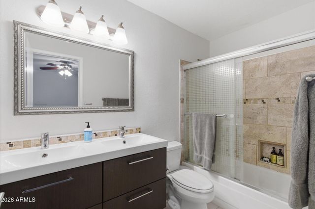 3635 N 37TH Street 10, Phoenix, AZ 85018