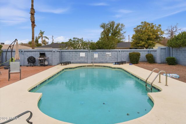 3635 N 37TH Street 10, Phoenix, AZ 85018