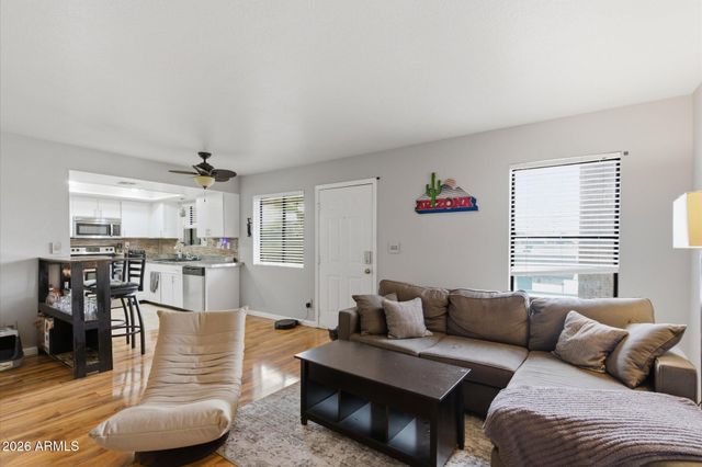 3635 N 37TH Street 10, Phoenix, AZ 85018