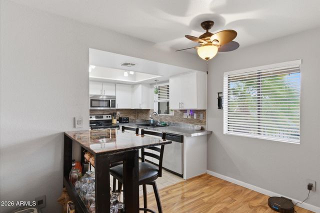 3635 N 37TH Street 10, Phoenix, AZ 85018