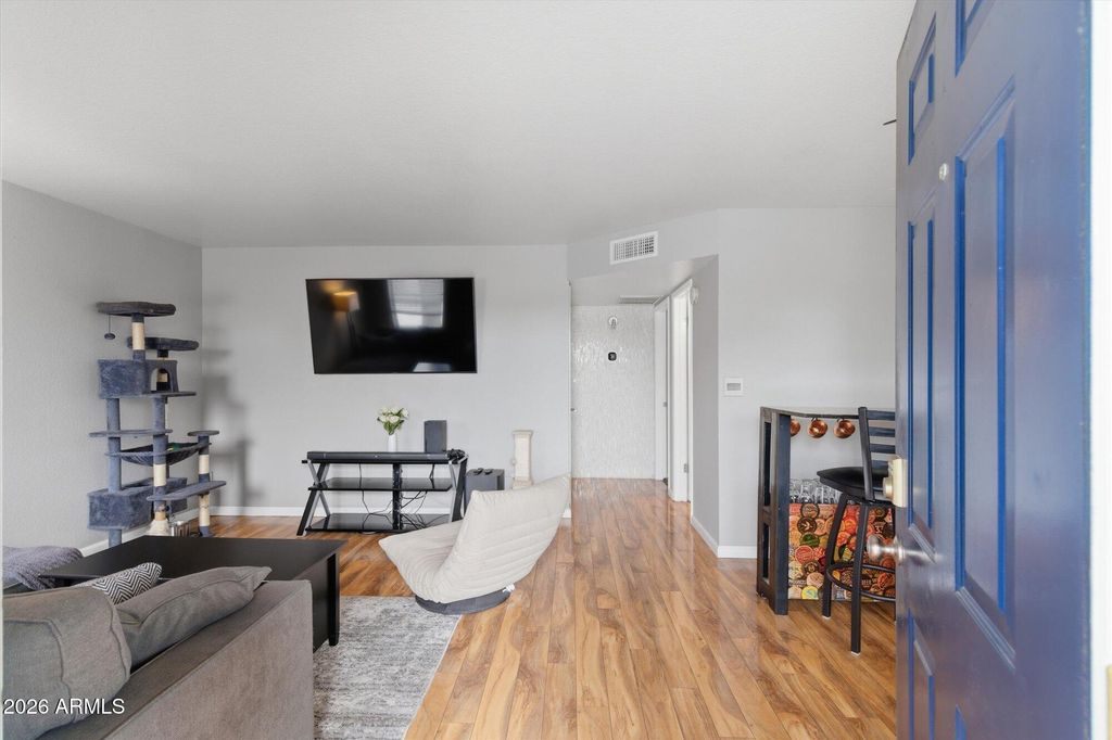 3635 N 37TH Street 10, Phoenix, AZ 85018
