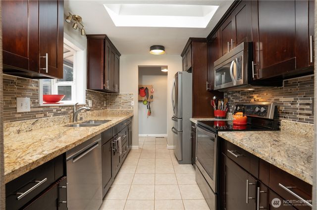 1258 Huson Drive, Tacoma, WA 98405