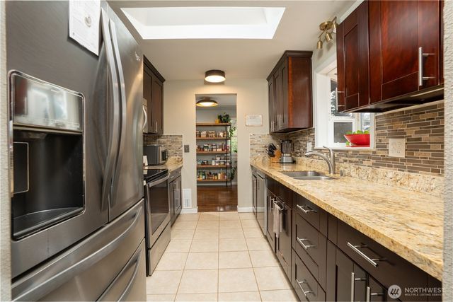 1258 Huson Drive, Tacoma, WA 98405