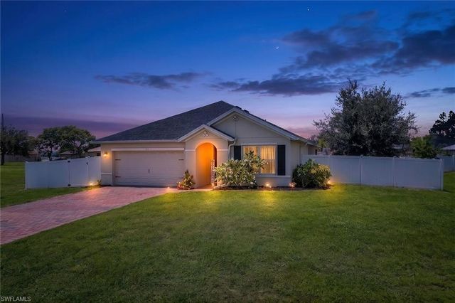 511 NW 26th ST, Cape Coral, FL 33993