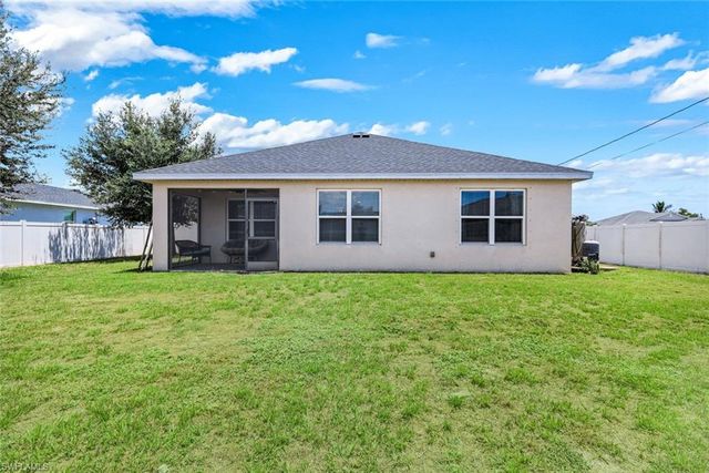 511 NW 26th ST, Cape Coral, FL 33993