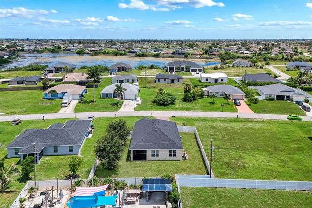511 NW 26th ST, Cape Coral, FL 33993